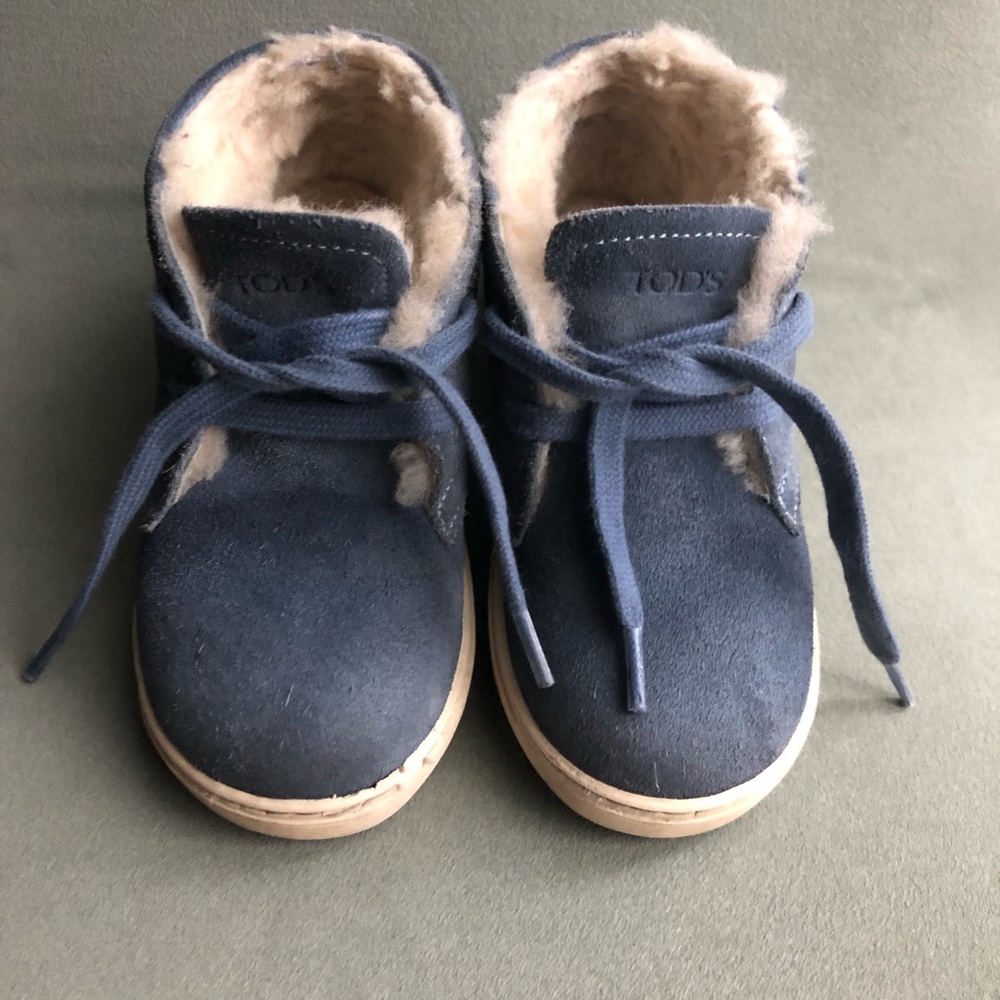 Tods boy’s booties, size 24/7.5us